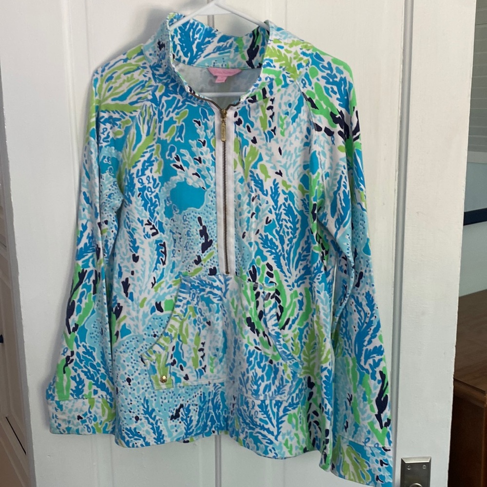 Lilly Pulitzer “Let’s Cha Cha” popover, medium, play condition